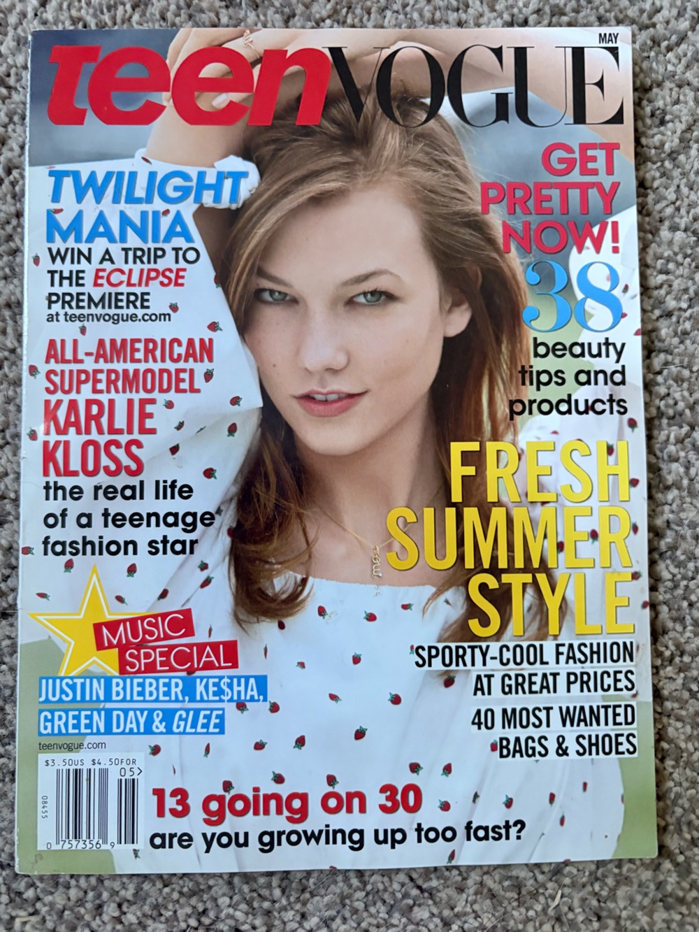Taylor Swift & Kendall Jenner double feature Archive 2010 Teen Vouge Magazine
